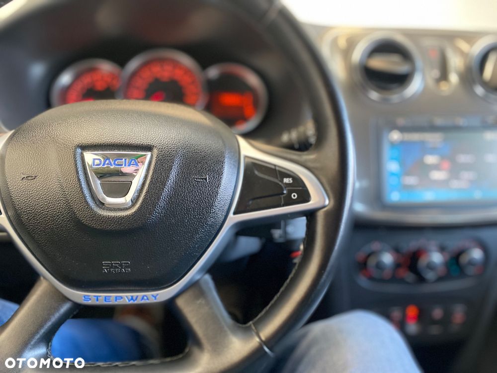 Dacia Sandero 0.9 TCe Laureate S&S - 24