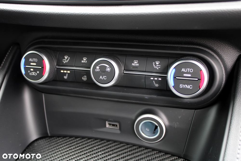 Alfa Romeo Stelvio 2.9 Bi Turbo V6 Quadrifoglio Q4 - 23