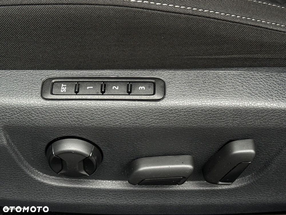 Skoda Superb 1.5 TSI Ambition DSG - 13