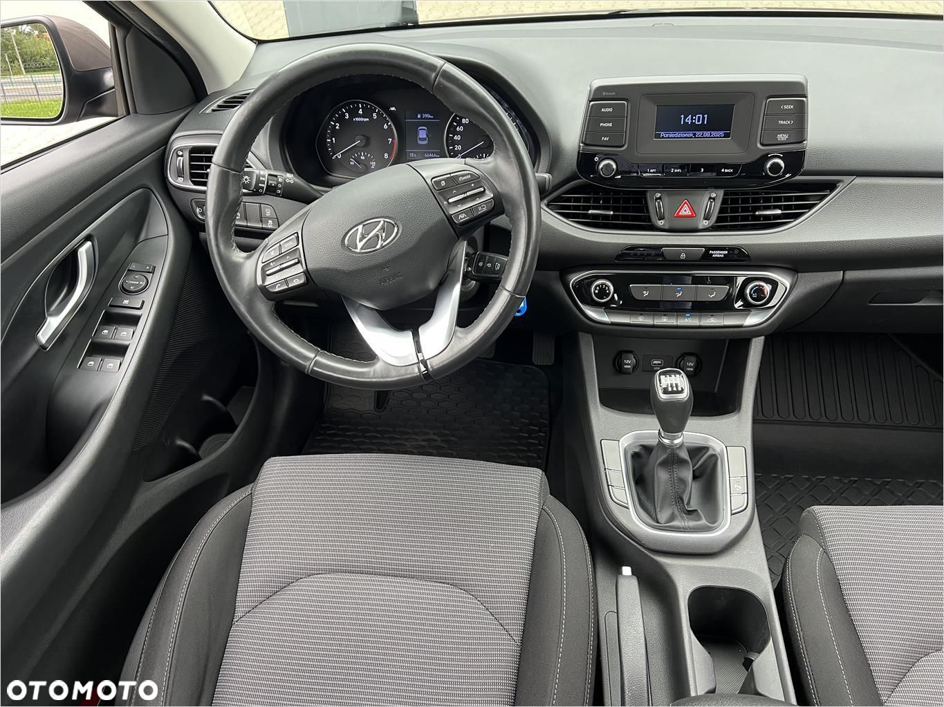 Hyundai i30 1.5 DPI Classic + - 11