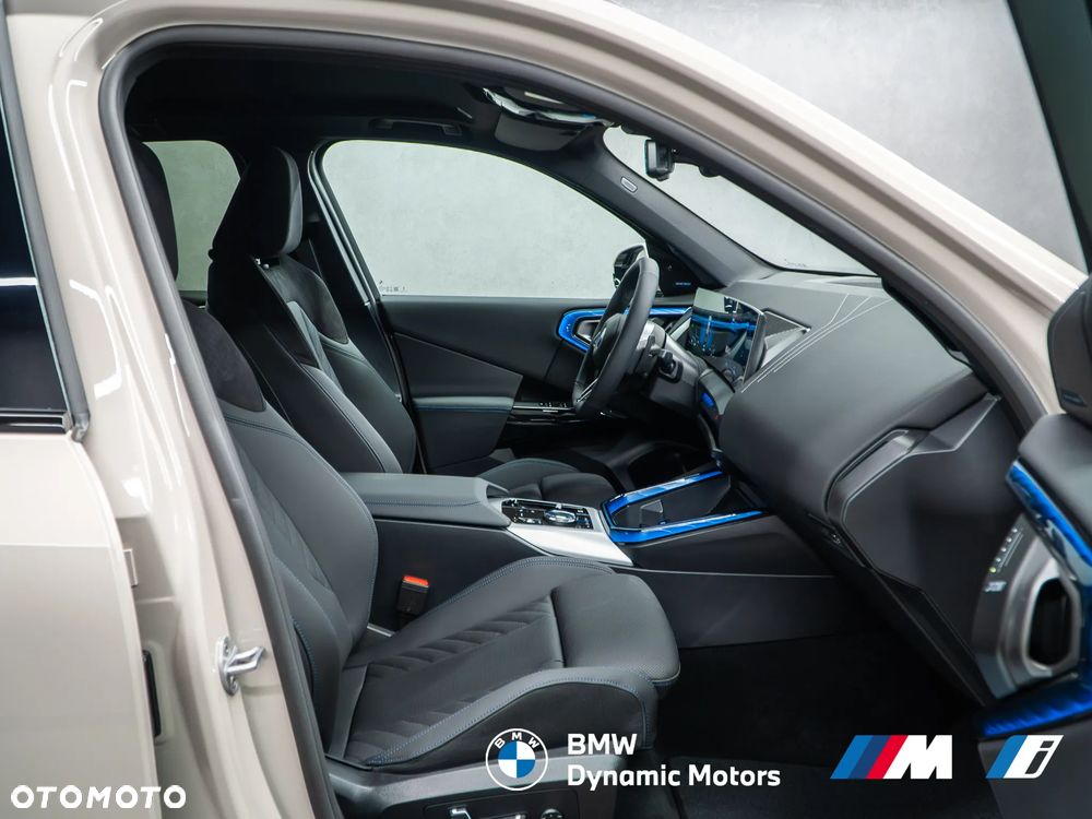 BMW X3 20 xDrive - 24