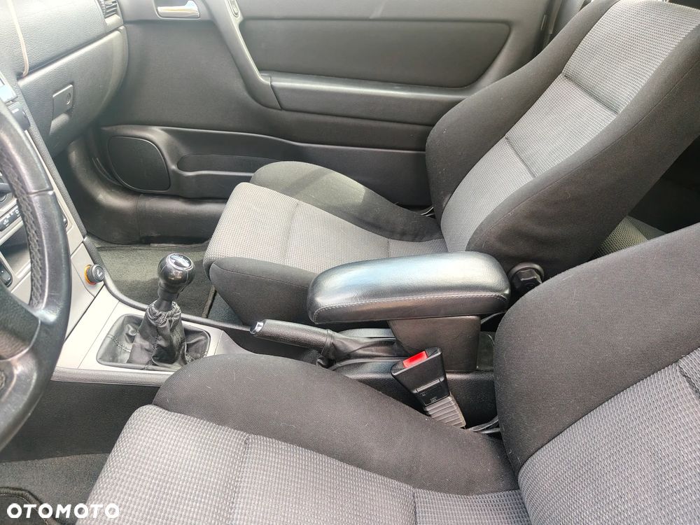 Opel Astra 1.8 Bertone - 11