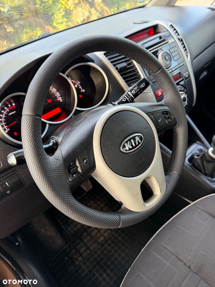 Kia Venga 1.4 CVVT Dream-Team Edition - 10