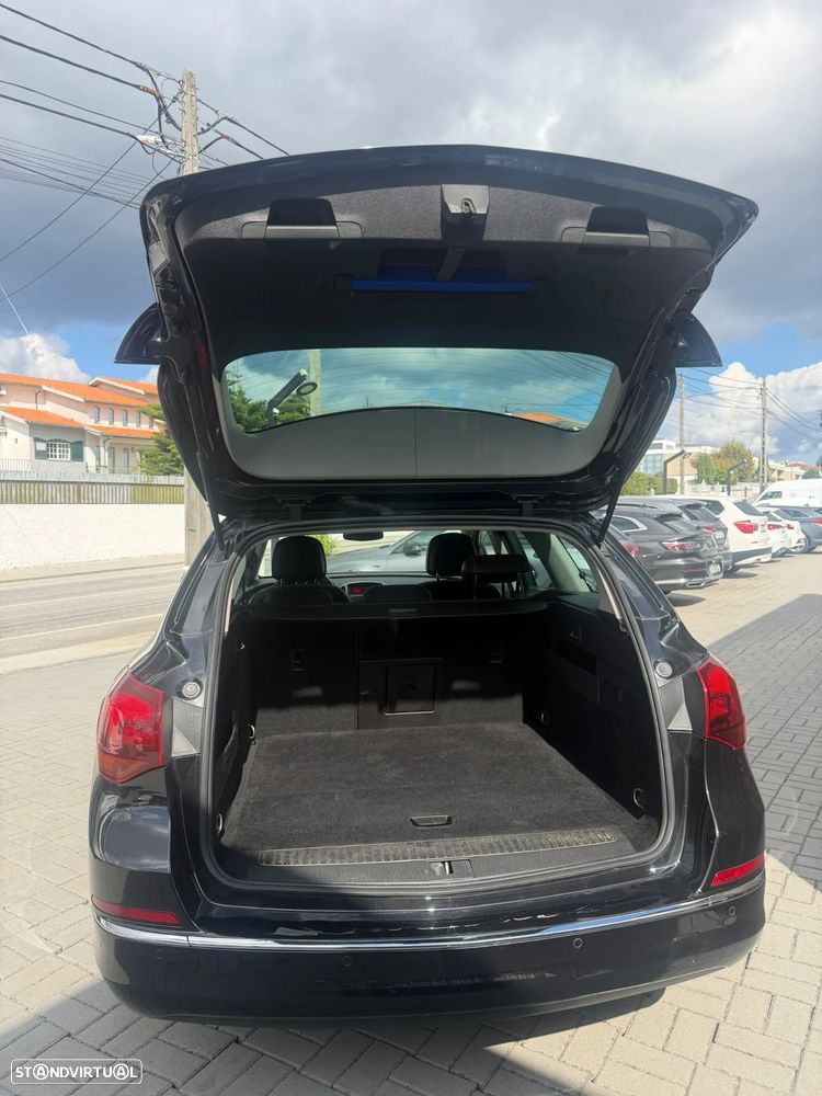 Opel Astra Sports Tourer - 14