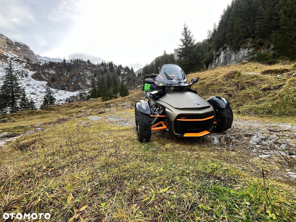 Can-Am Spyder - 6