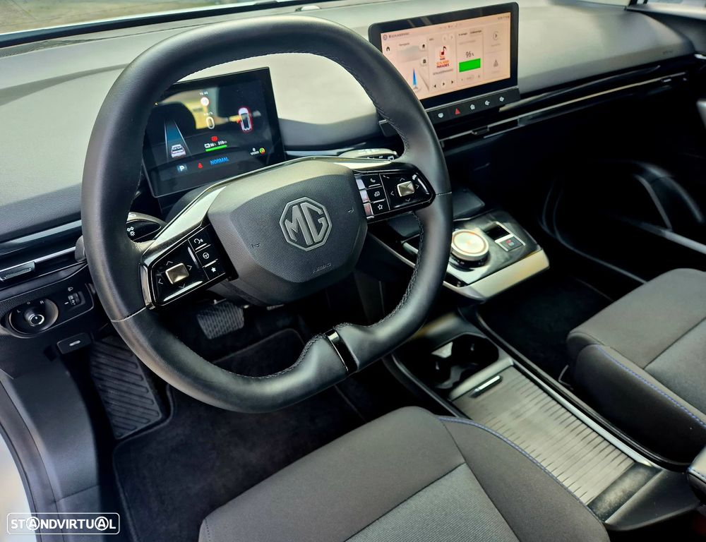 MG MG4 4 Standard - 35