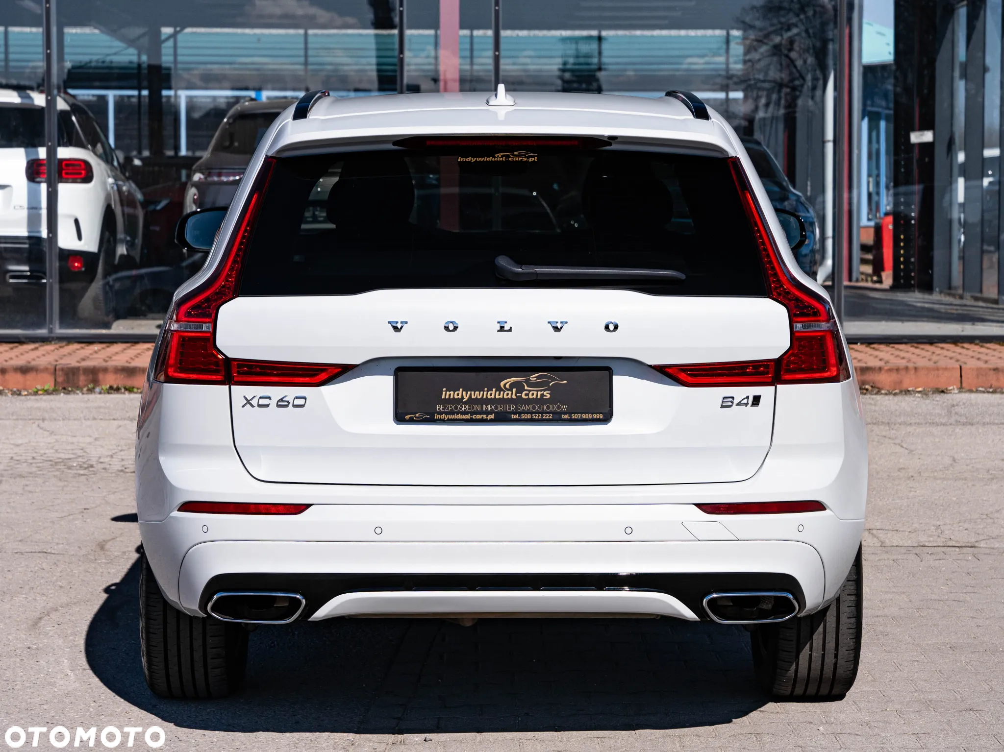 Volvo XC 60 B4 D AWD Plus Dark - 19