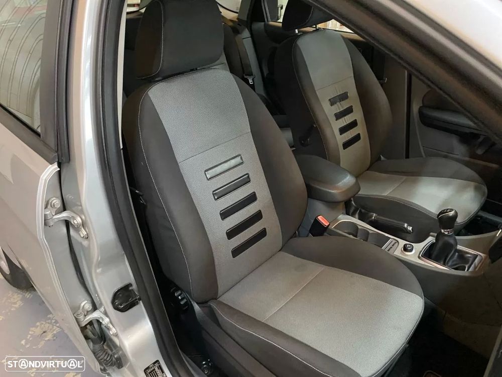 Ford Focus 1.6 TDCi Sport - 17