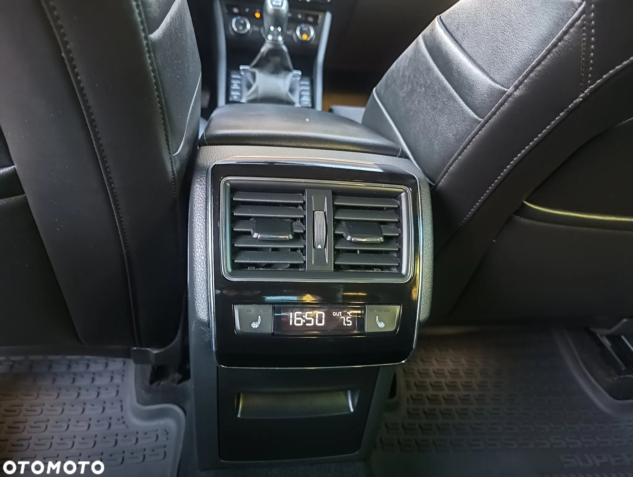 Skoda Superb 2.0 TDI 4x4 Ambition - 14