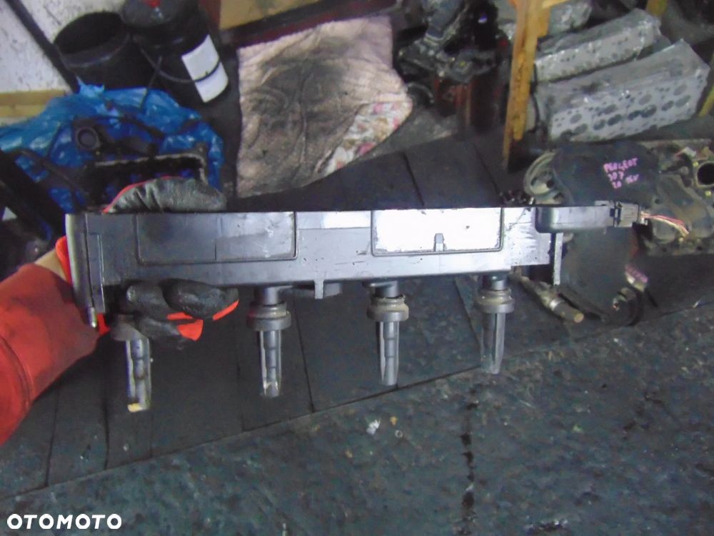 Cewka peugeot 2,0 16 v - 2