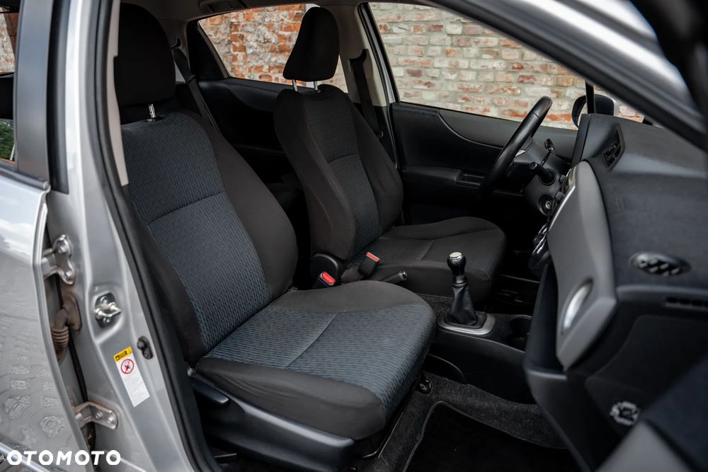 Toyota Yaris 1.0 Terra EU5 - 18