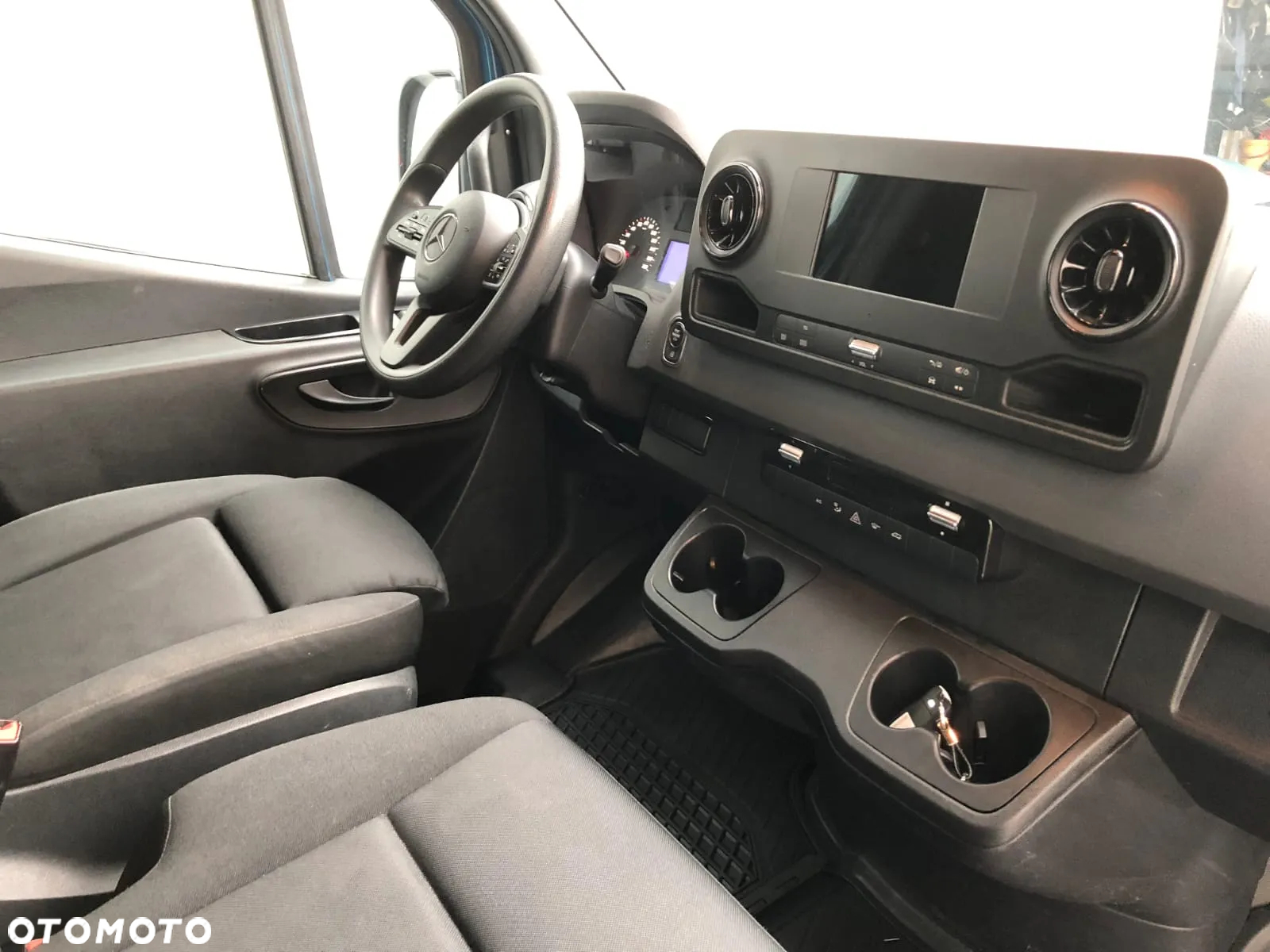 Mercedes-Benz Sprinter 317 - 16