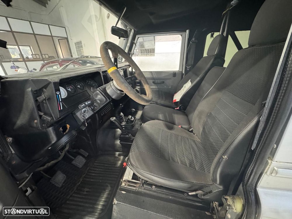 Land Rover Defender 90 2.5 TD5 Metal Top - 20