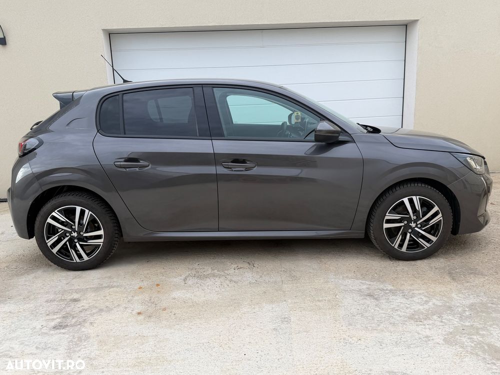 Peugeot 208 1.2 L PureTech STT EAT8 GT Pack - 4