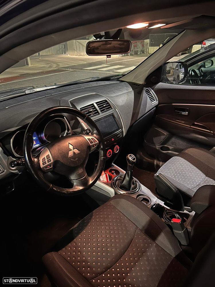 Mitsubishi ASX 1.6 2WD Classic Collection - 9