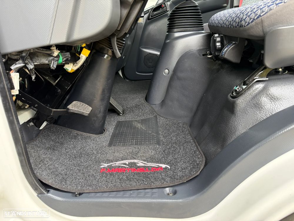 Isuzu NLR 3.0 35.150 AC ABS - 20