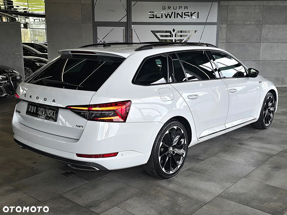 Skoda Superb 2.0 TDI 4x4 DSG Sportline - 8