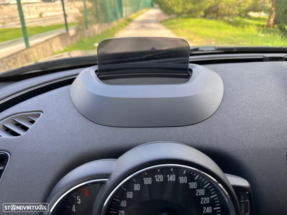 MINI Clubman Cooper SD ALL4 Auto Desportiva - 29