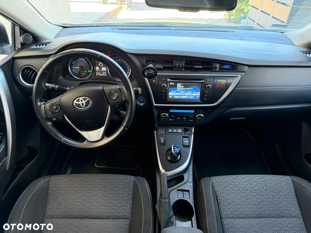 Toyota Auris - 10