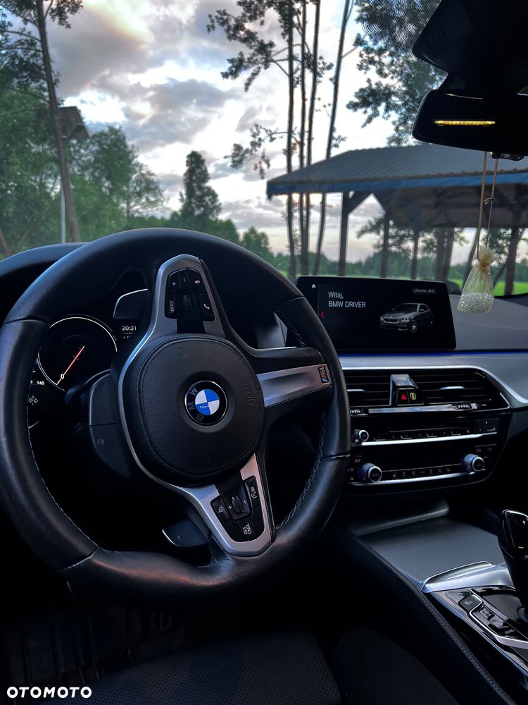BMW Seria 5 520d M Sport sport - 17