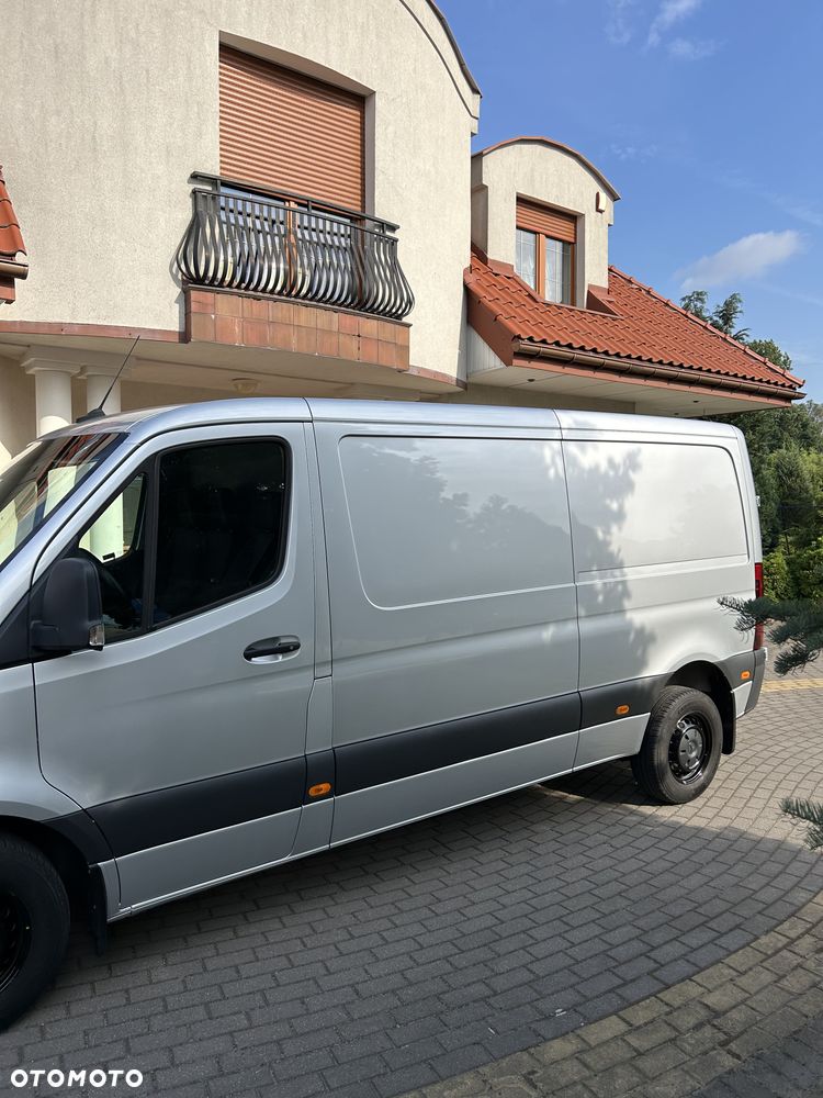 Mercedes-Benz Sprinter - 4