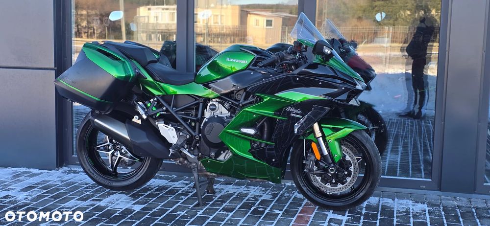Kawasaki Ninja H2 SX - 3