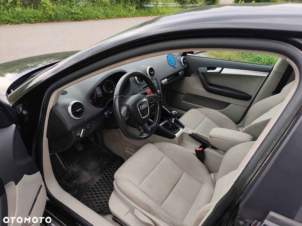 Audi A3 Sportback - 6