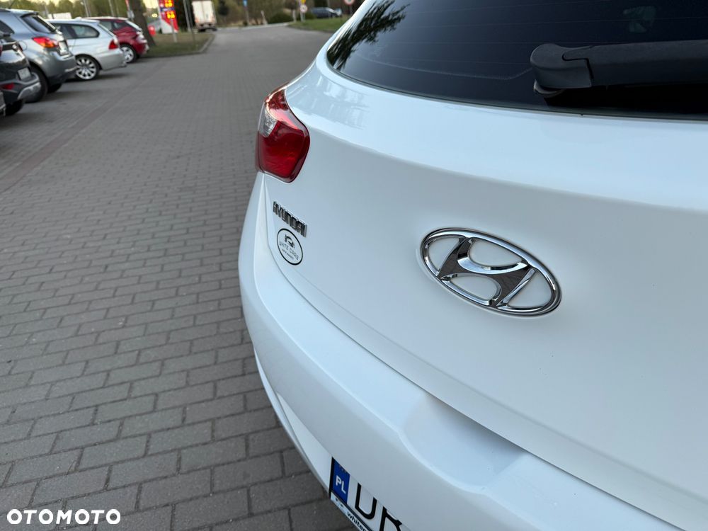 Hyundai i30 blue 1.4 Style - 30