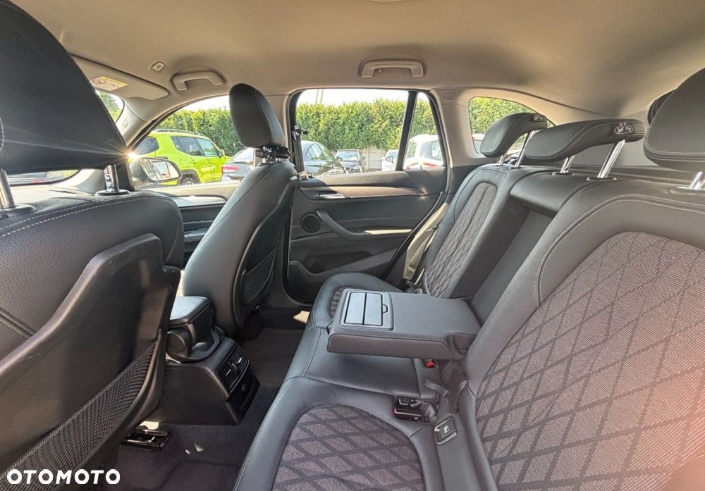 BMW X1 - 15