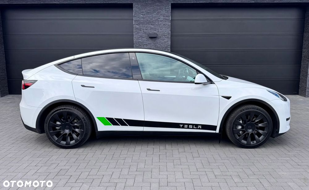 Tesla Model Y Standard - 8