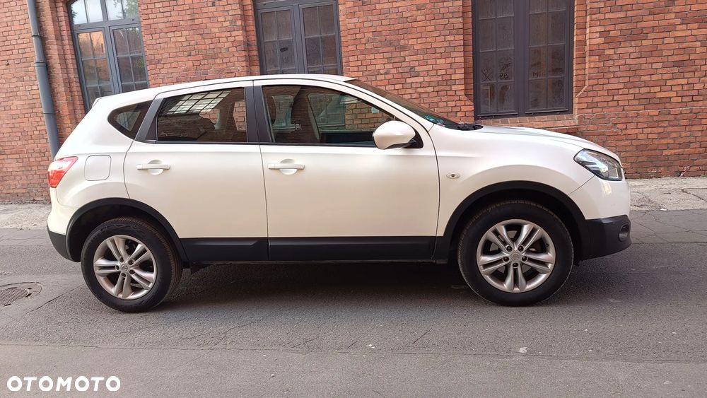 Nissan Qashqai - 4
