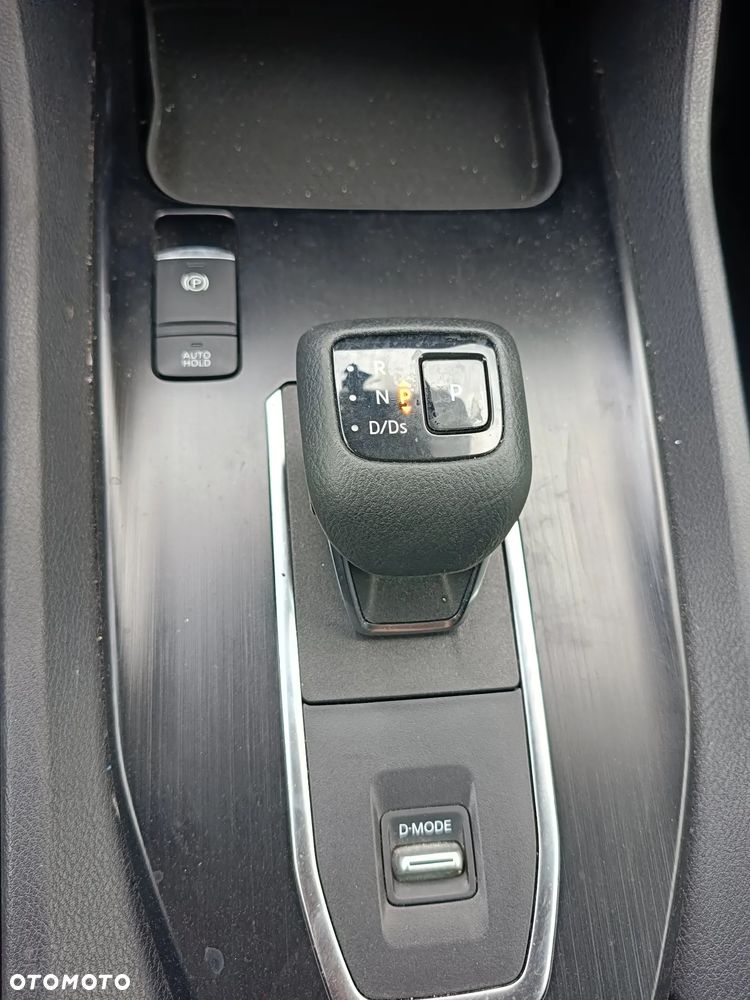 Nissan Qashqai 1.3 DIG-T MHEV Premiere Edition Xtronic - 19
