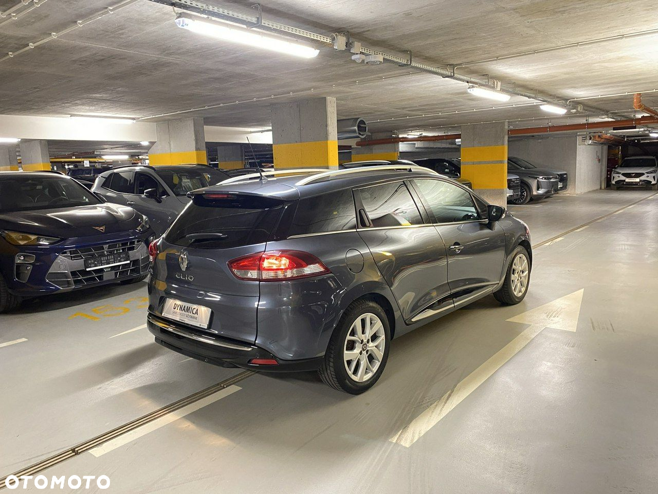 Renault Clio - 7