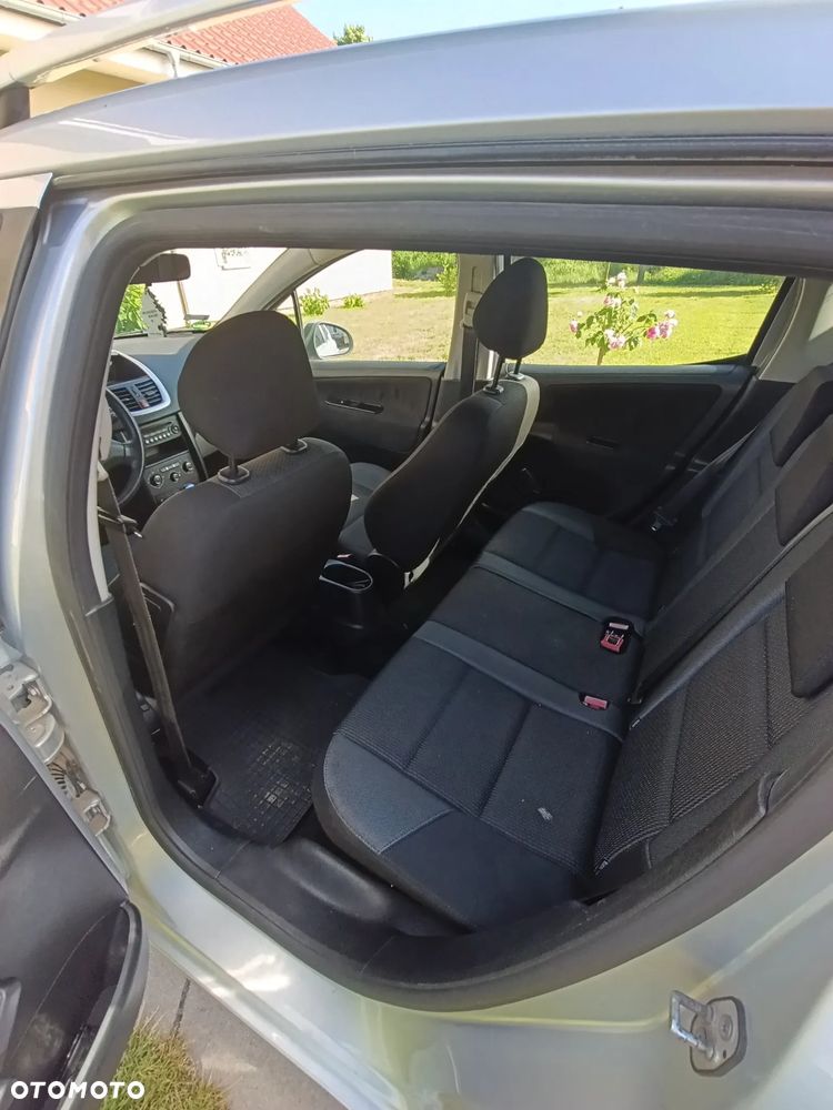 Peugeot 207 1.6 HDi - 4