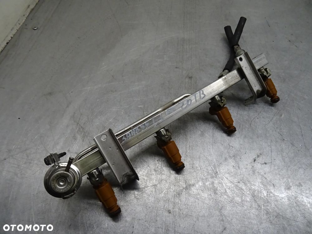 SAAB 95 9-5 I LIFT 01-05 LISTWA WTRYSKOWA WTRYSKI - 1