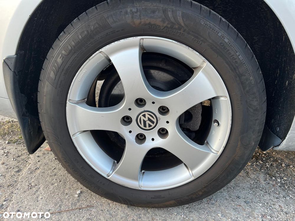 Volkswagen Golf - 15