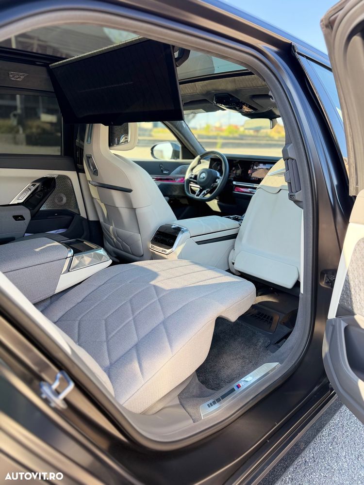 BMW Seria 7 - 8