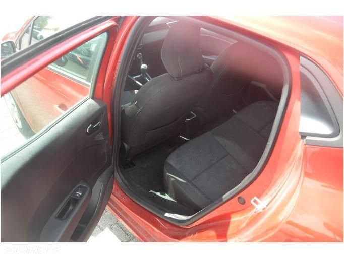 Renault Clio - 24