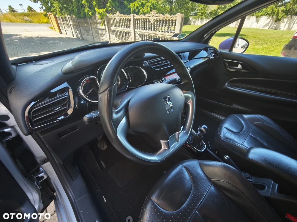 Citroën DS3 1.6 VTi SoChic - 24