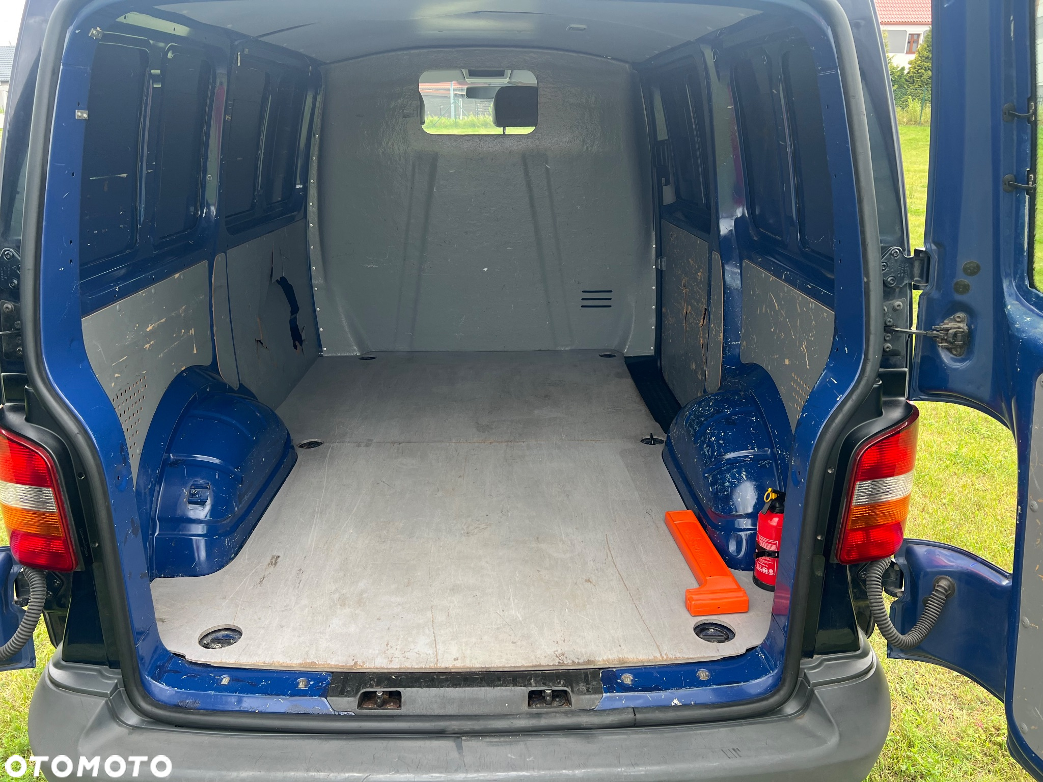 Volkswagen T5 - 20