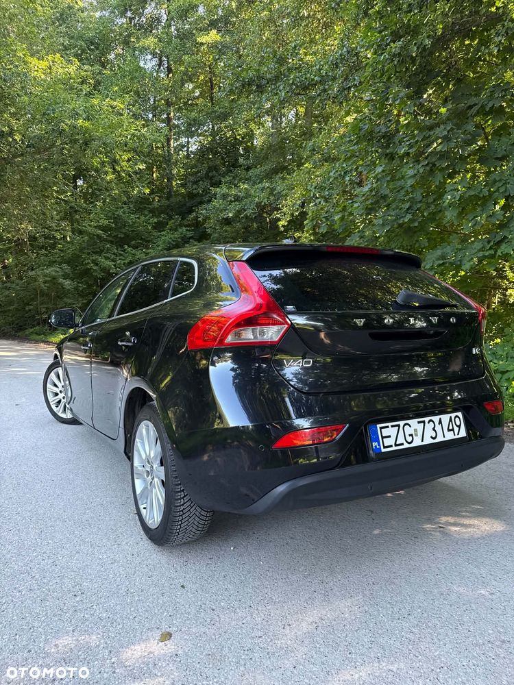 Volvo V40 D2 - 18