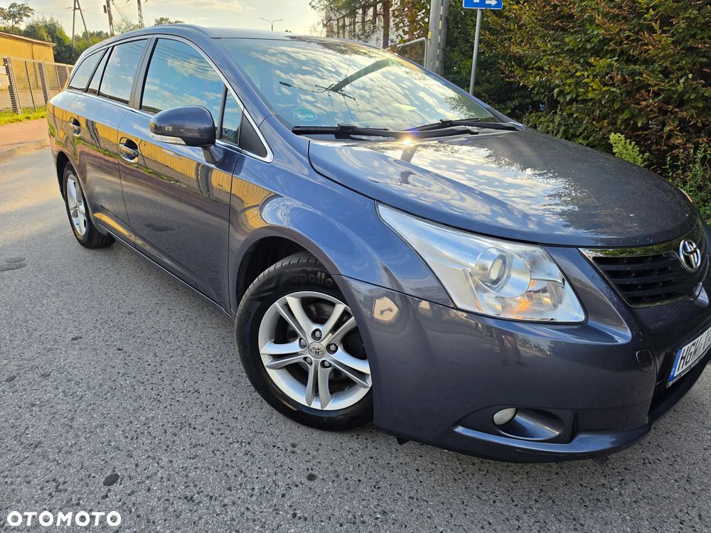 Toyota Avensis 1.8 Comfort - 7