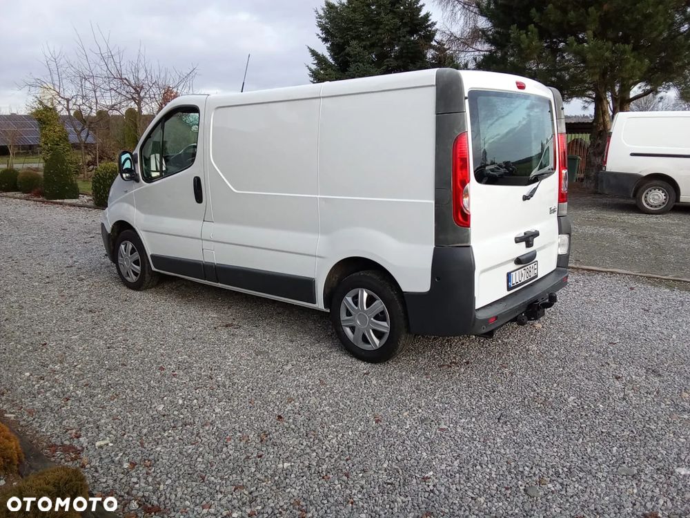 Renault Trafic - 10