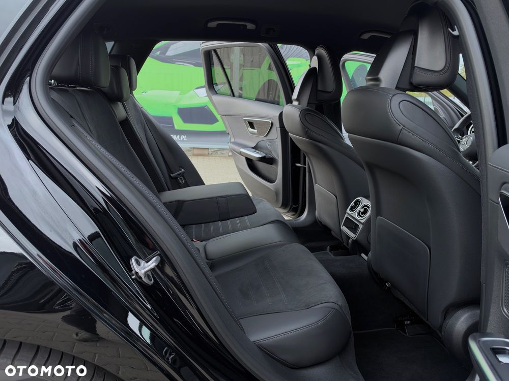 Mercedes-Benz Klasa C 300 d 9G-TRONIC AMG Line - 36