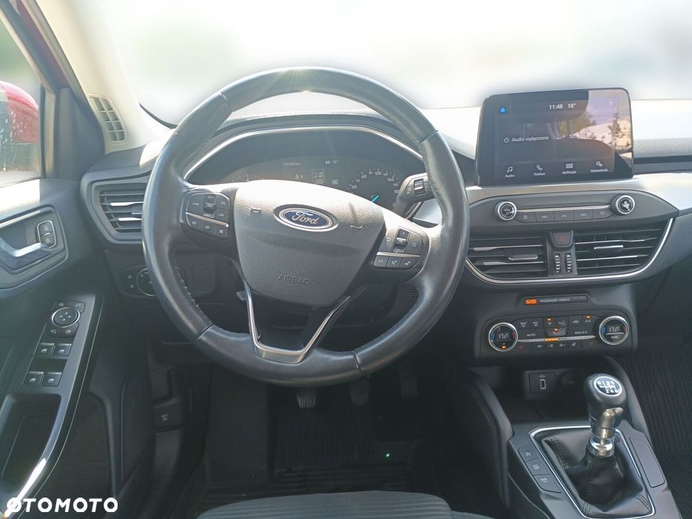 Ford Focus 1.5 EcoBoost Titanium - 13