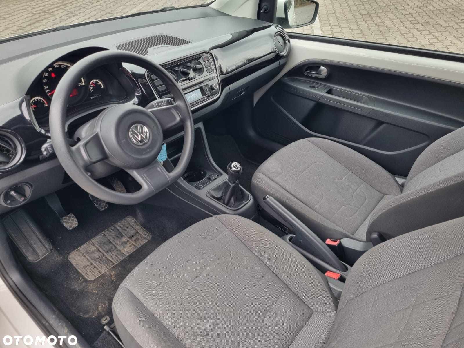 Volkswagen up! 1.0 move - 14