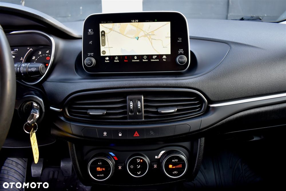 Fiat Tipo 1.4 16v Lounge EU6d - 32