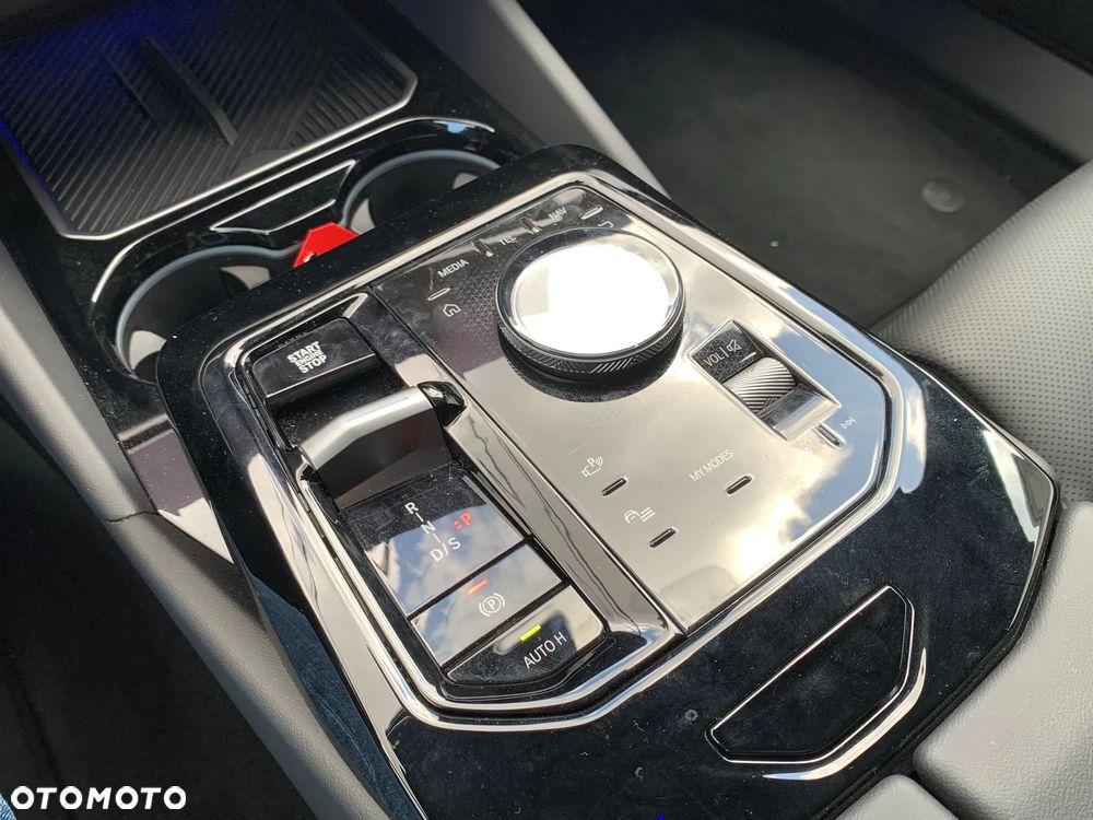 BMW Seria 5 520d mHEV M Sport - 14