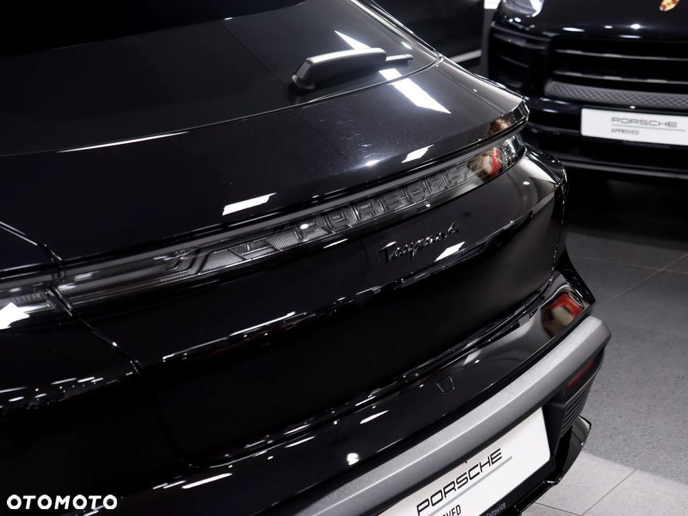 Porsche Taycan 105kWh 4 Performance Plus - 36