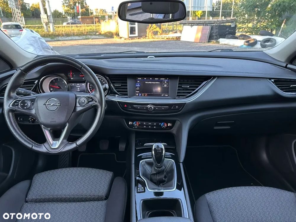 Opel Insignia - 16